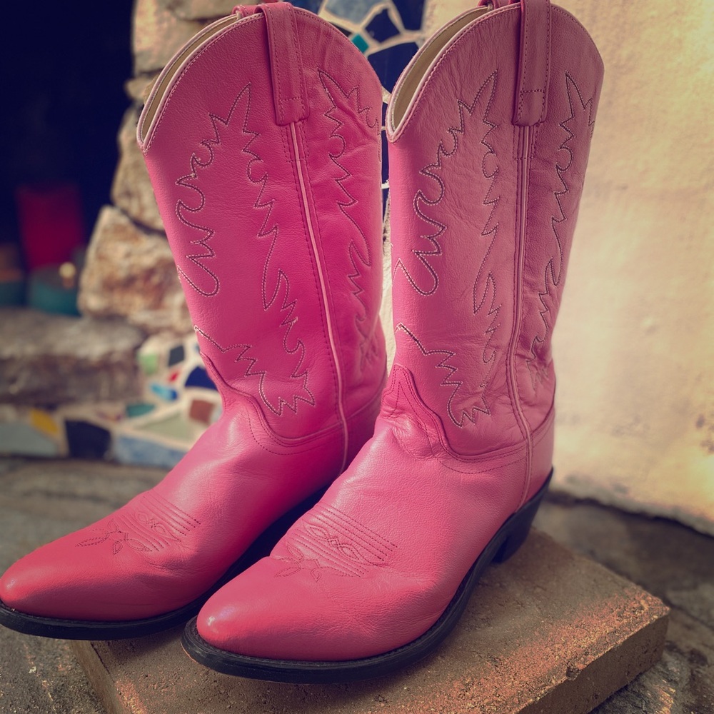 Sassy Pink Cowboy Boots size 10